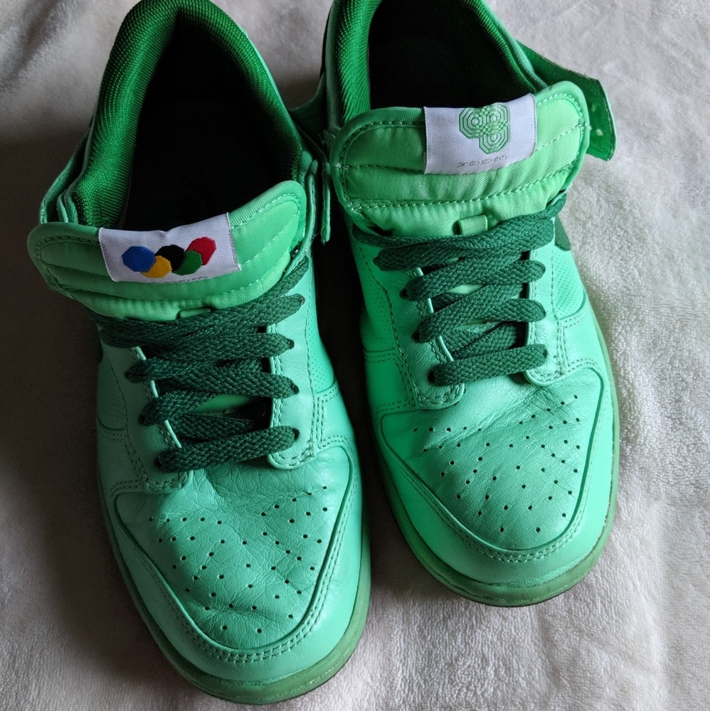 Vintage mint green nikes